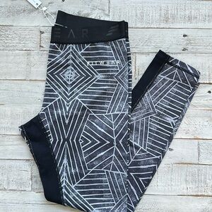 FITWEAR Full Print leggings NWT